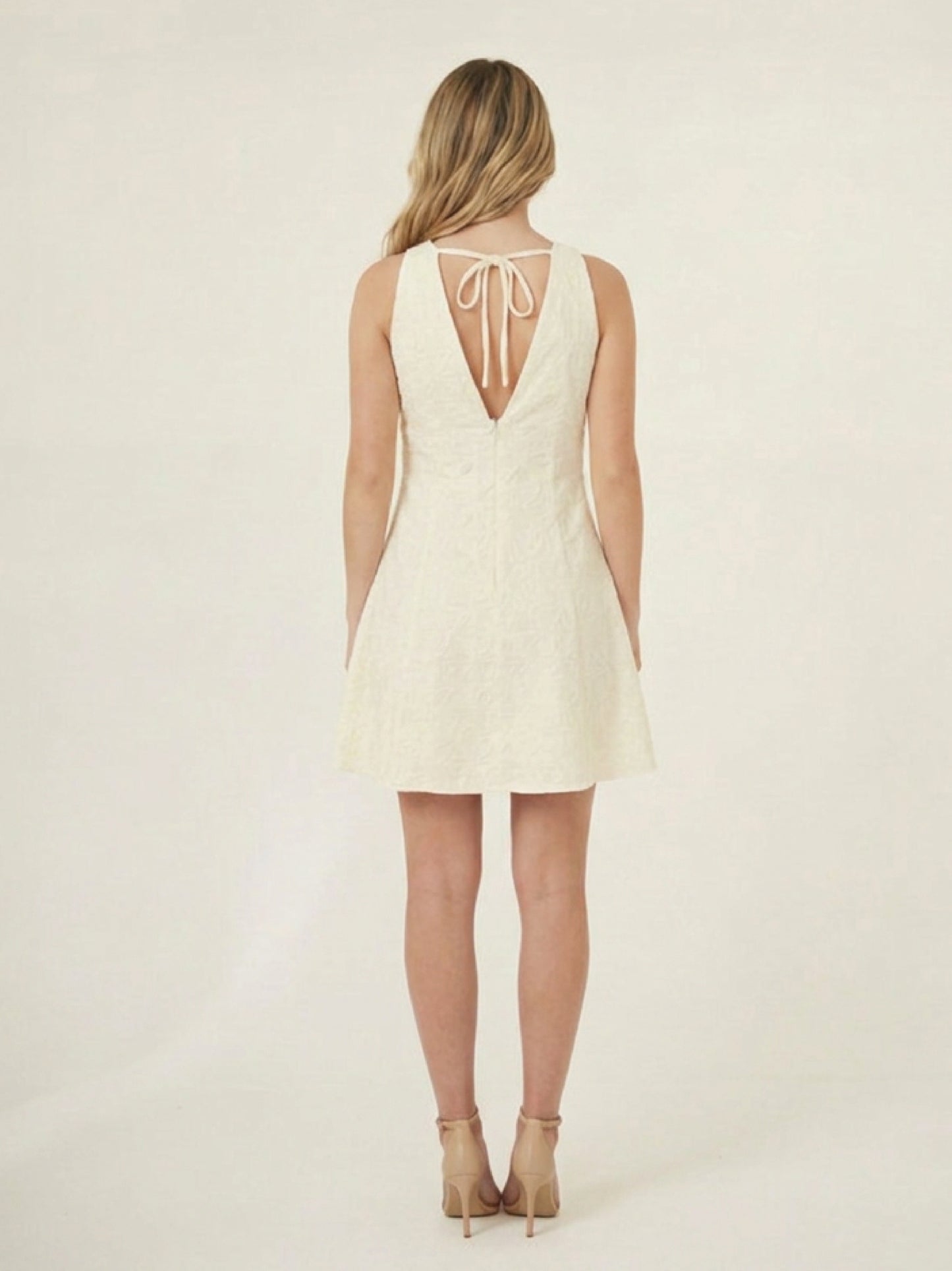 Vestido Corto Scania Crema