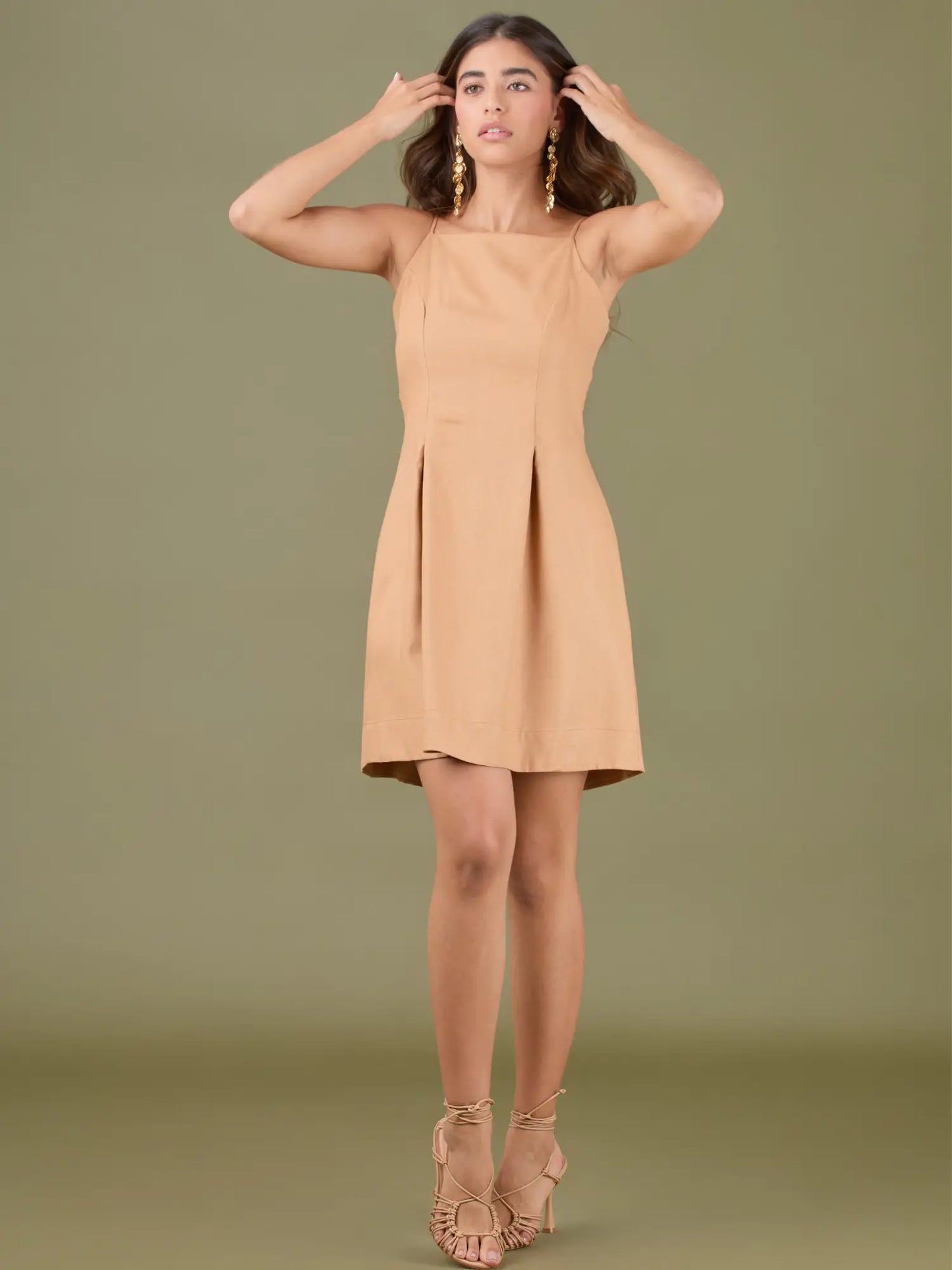 Vestido Corto Narumi Camel
