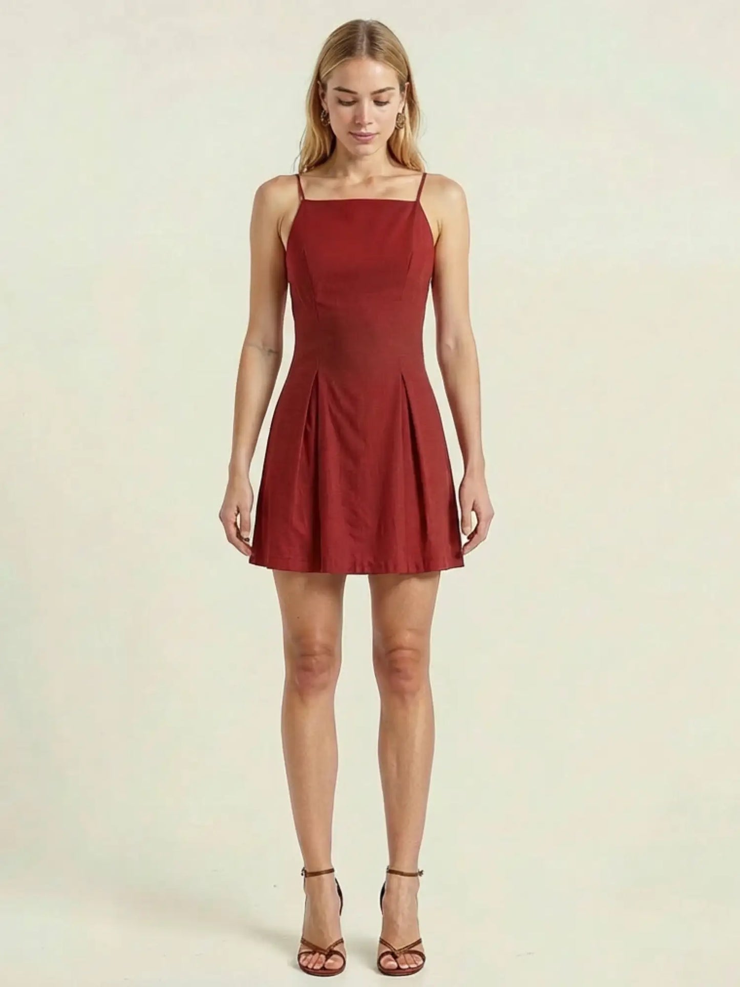 Vestido Corto Narumi Vino