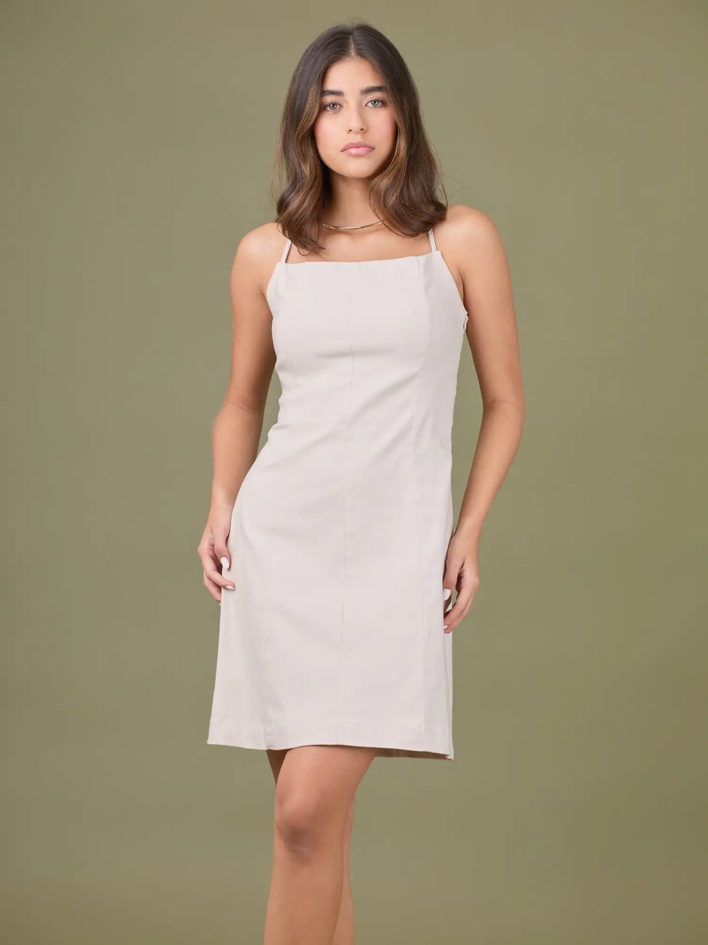 Vestido Corto Reggal Sand