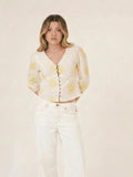Blusa Abbey amarilla con diseño bordado, silueta corta y botones al frente