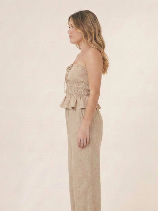 Top taupe para mujer con diseno strapless, bolero inferior y ajuste elastico