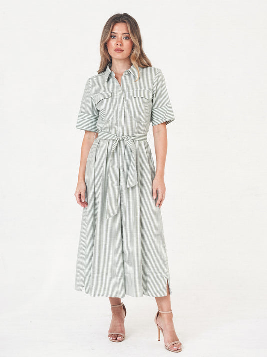Vestido largo Megana olivo con rayas, botones frontales y cinturon de tela